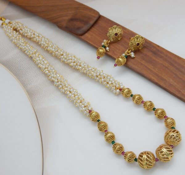 Pearl Strand Gold Green Necklace Set