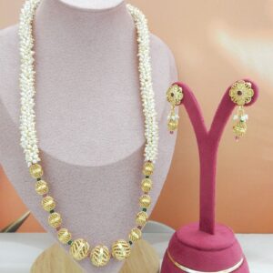 Pearl Strand Gold Green Necklace Set-display
