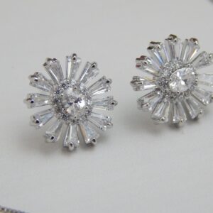 Radiant Bloom Pendant Set in Silver Finish with Sunburst Crystal Design – Royal Reflection DS