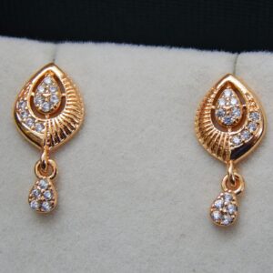 Radiant Leaf Gold-Plated Pendant with Matching Earrings – Royal Reflection DS
