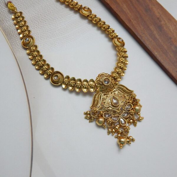 Regal Heritage Pendant Necklace Set in Antique Gold with Traditional Earrings – Royal Reflection DS