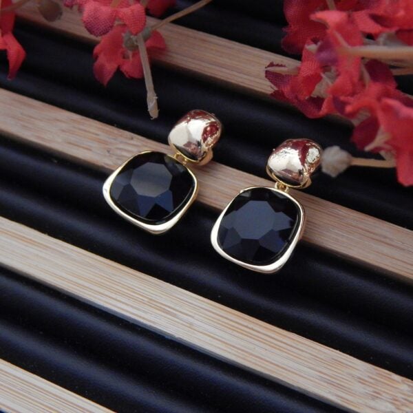 Gold-Tone Brass Square Crystal Earrings with Faceted Black Stone – Royal Reflection DS
