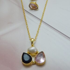 Trio Gem Gold-Plated Pendant Set with Earrings featuring Pearl, Black, and Pink Stones – Royal Reflection DS