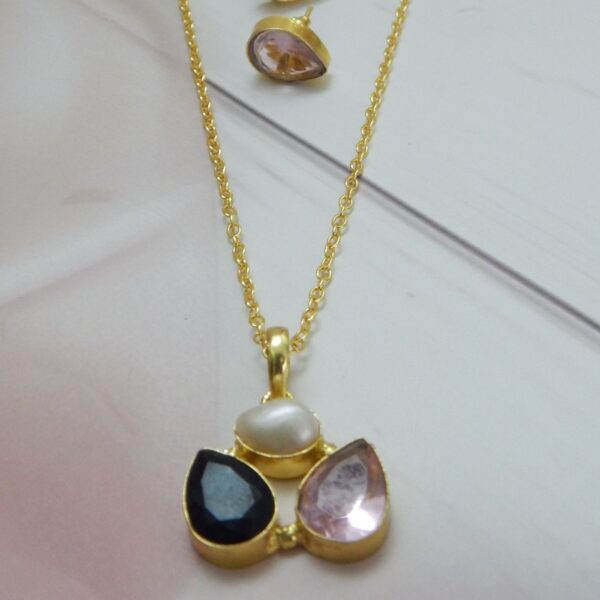 Trio Gem Gold-Plated Pendant Set with Earrings featuring Pearl, Black, and Pink Stones – Royal Reflection DS