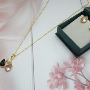 Trio Gem Gold-Plated Pendant Set with Earrings featuring Pearl, Black, and Pink Stones – Royal Reflection DS