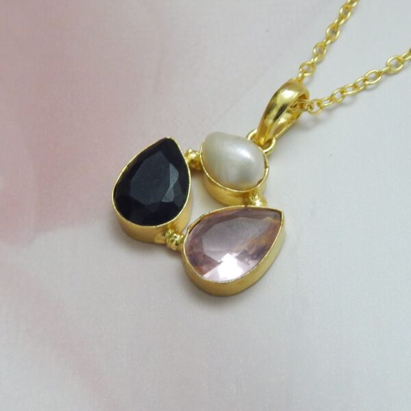 Trio Gem Gold-Plated Pendant Set with Earrings featuring Pearl, Black, and Pink Stones – Royal Reflection DS