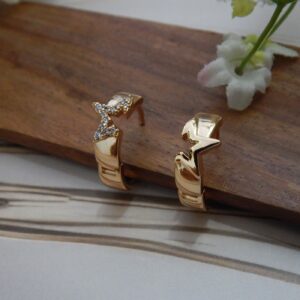 Twinkle Curve Gold-Plated Indian Bali Earrings with Crystal Detailing – Royal Reflection DS