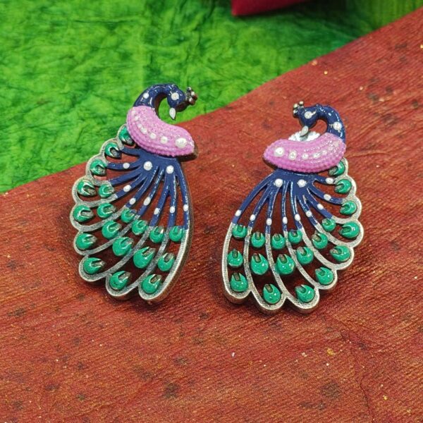 Artistic Peacock Feather Earrings for Festive and Casual Wear – Royal Reflection DS