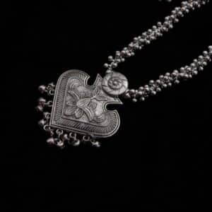 oxidized silver jewelry heart pendant zoom