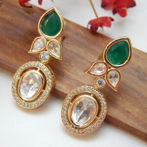 Panna-Kundan-Choker-Set-earrings