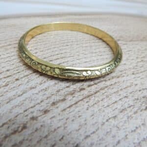 Aaravi Stacked Bangles Set -pc1