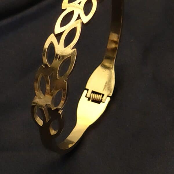 Petal anti tarnish kada for women in gold-toned interlocking petal design